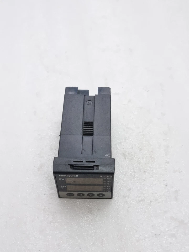 Honeywell DC1010CT-101000-E Temperature Controller Ac 85~265V Used-Tested